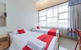 Reddoorz Syariah Near Dprd Kabupaten Subang